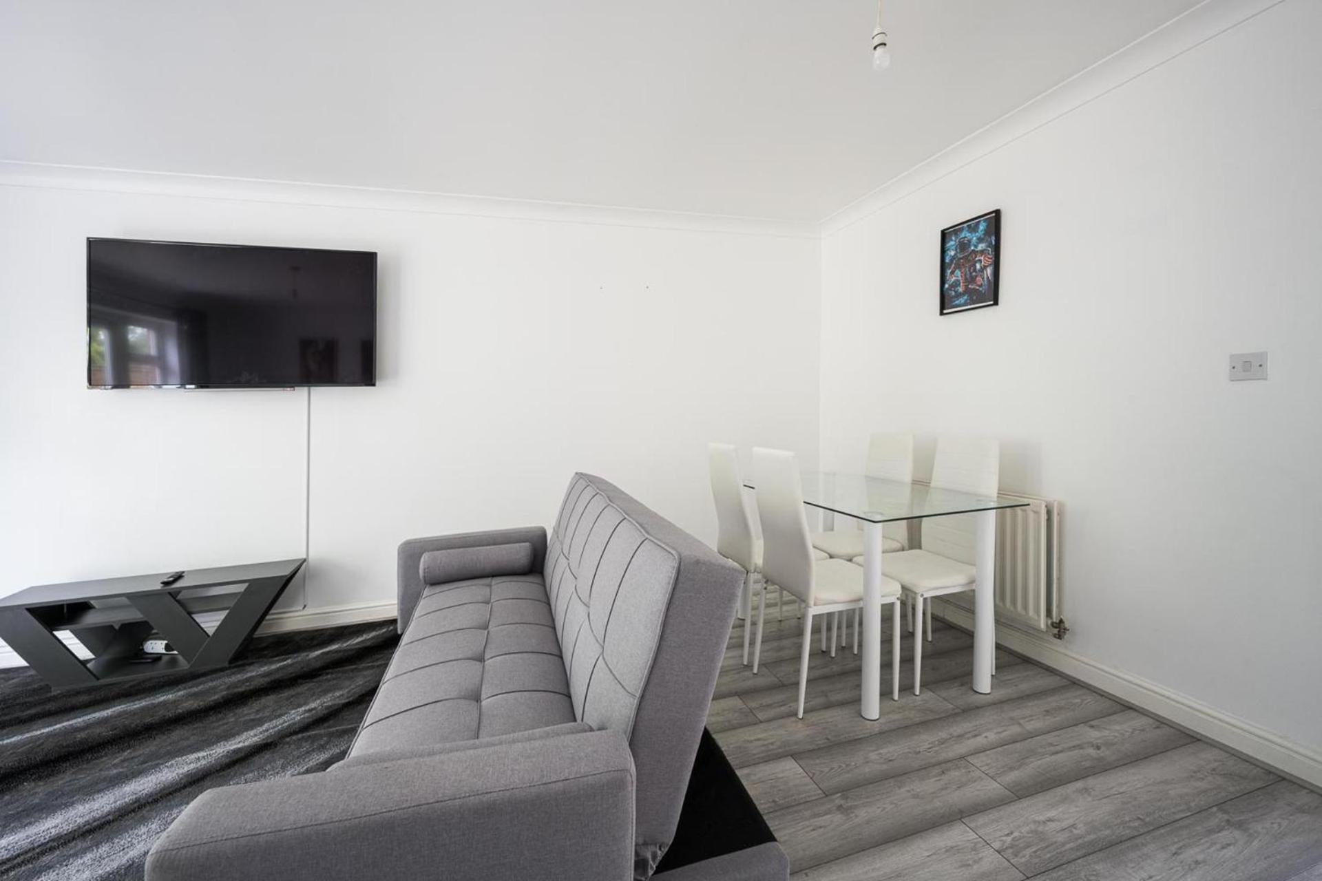 House-Sleeps7-Parking-Garden-Sportschannels 梅德斯通 外观 照片